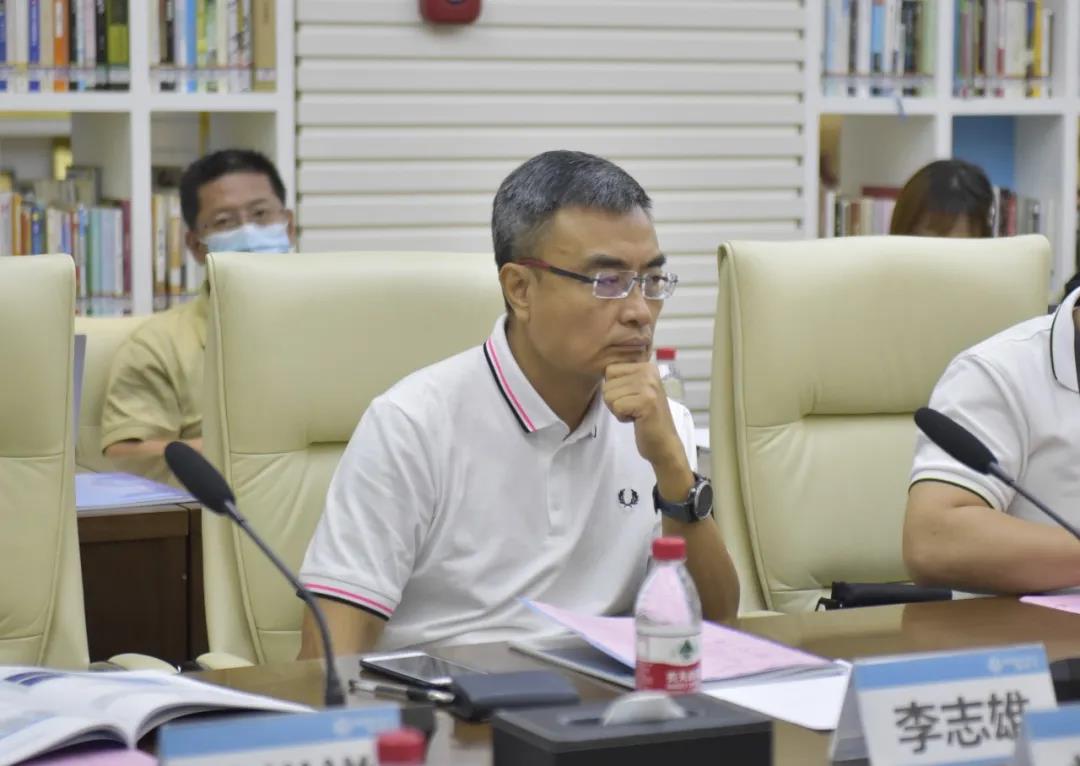 ��ʨ����ᡤ(�й���½)