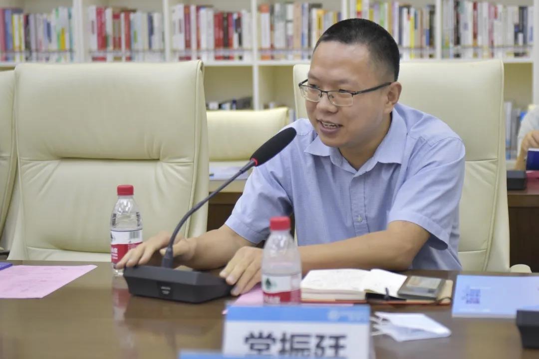 ��ʨ����ᡤ(�й���½)