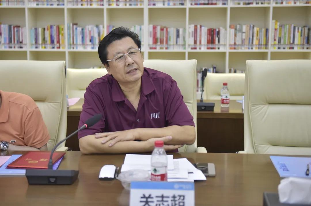 ��ʨ����ᡤ(�й���½)